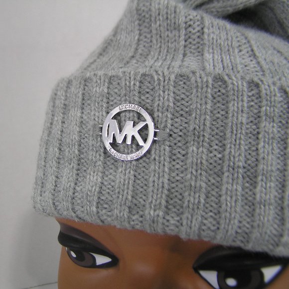 Michael Kors Beanie Cap Gray - Picture 2 of 5